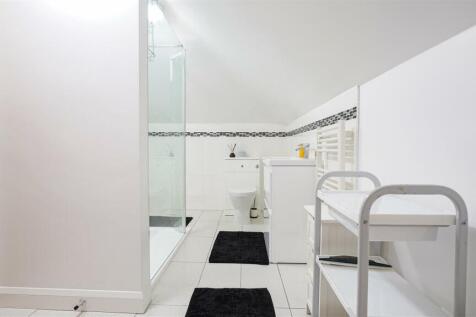 En Suite (3)