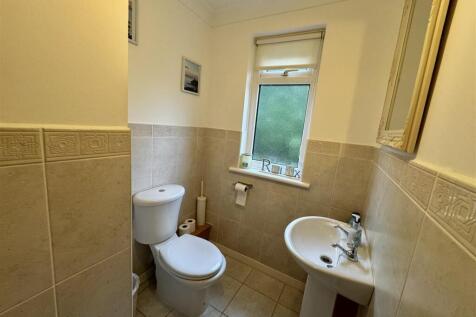 SEPARATE WC