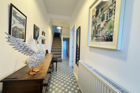 RECEPTION HALLWAY