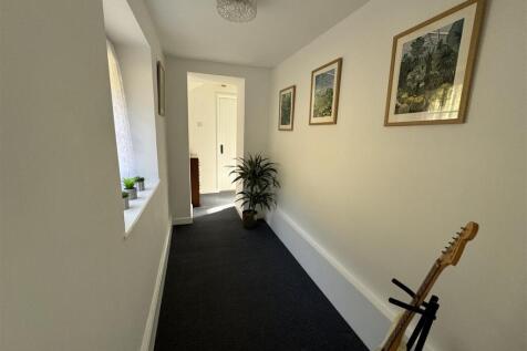 Crud Yr Awel Passageway.jpg
