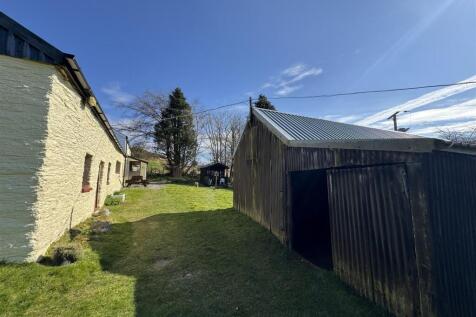 Gisfaen yard 1.jpg