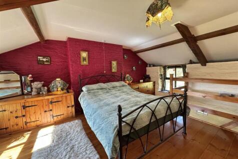 MASTER BEDROOM 2