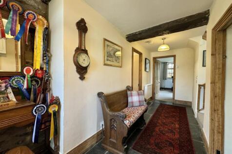 RECEPTION HALLWAY