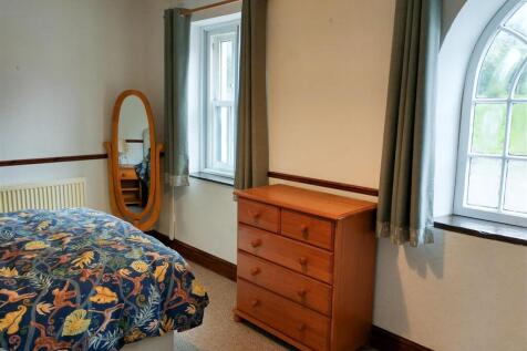 NEW BEDROOM .jpg