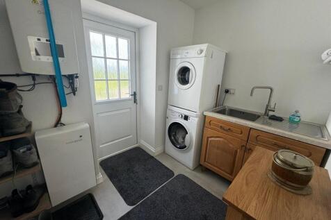 BOOT / UTILITY ROOM