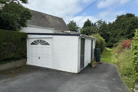 GARAGE/STORE