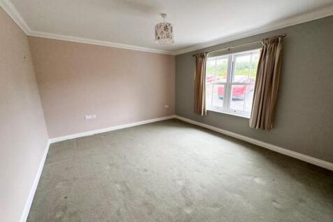 BEDROOM 4/ STUDY
