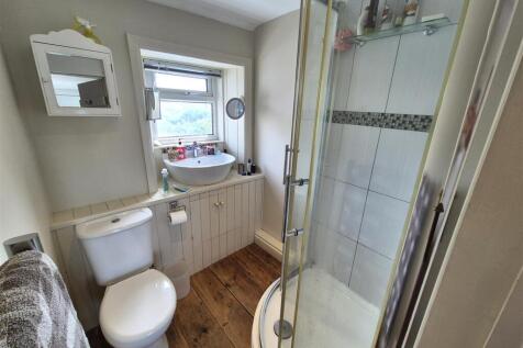 EN SUITE SHOWEROOM