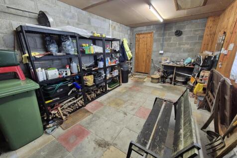 INTEGRAL GARAGE