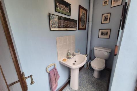 OUTSIDE WC