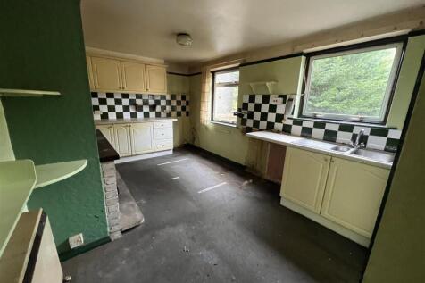 Basic Kitchen / Dining Room