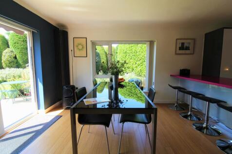 Diner/Kitchen