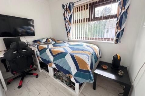Bedroom 4/ Study