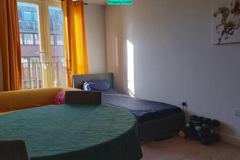 Living Area Space - 1