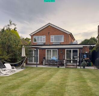 Garden / rear of house