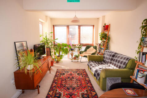 Sitting room,