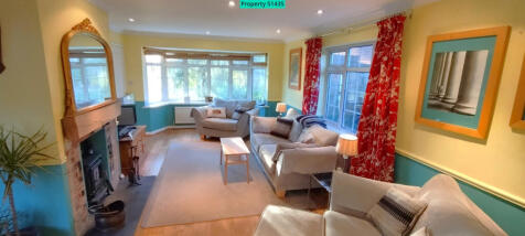 Lounge 3