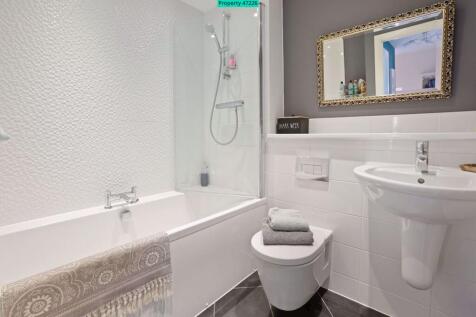 Main bathroom