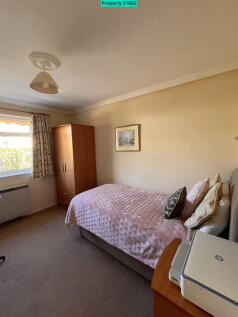 Bedroom 3 (2)