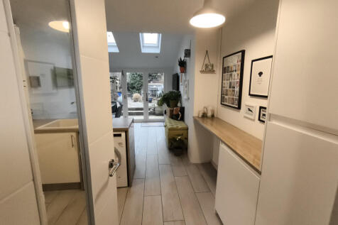 Kitchen/dining/reception