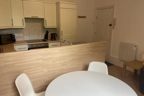 Kitchen &amp; Dinning area