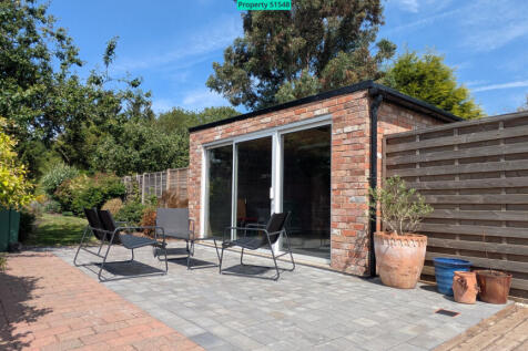Garden room 1