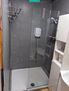 Cabin 2 - bathroom