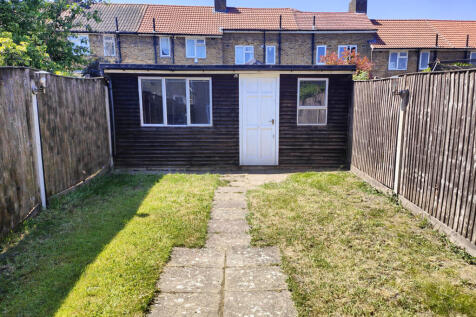 Outhouse/shed