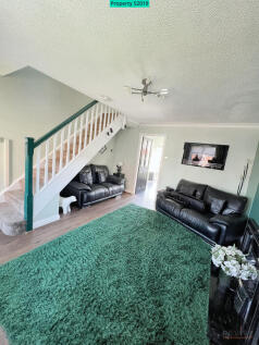 Lounge/Stairs