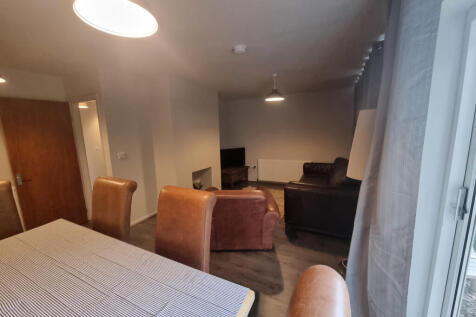Lounge / diner (a)