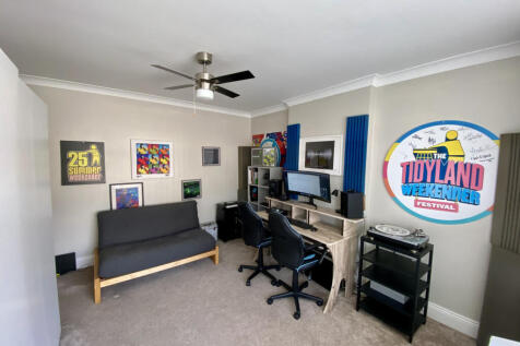 Front bedroom used as music studio