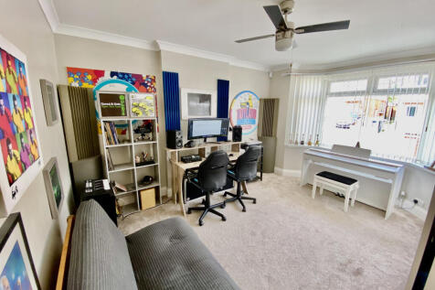 Front bedroom used as Music Studio