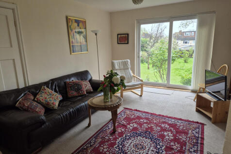 Living/dining room looking towards back garden