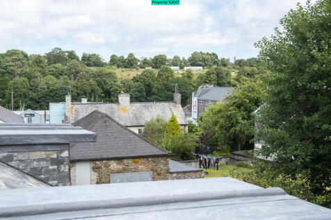 VIEW FROM THE KITCHEN-LOUNGE