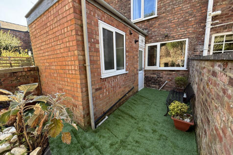 Courtyard Garden