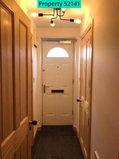 Garden Office /The Entrance 