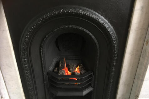 AWESOME ROARING FIREPLACE