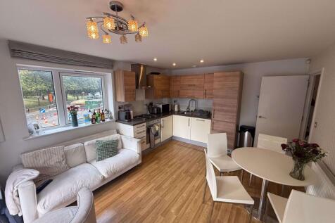 Living Room / Kitchen