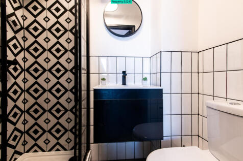 Bedroom 4 En-suite