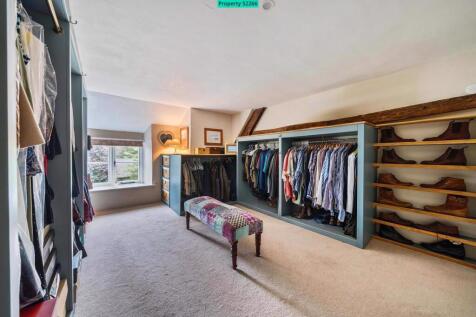 House Dressing Room/Bedroom 3