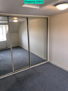 Upstairs dble bedroom
