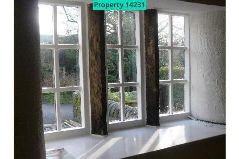 Mullioned windows
