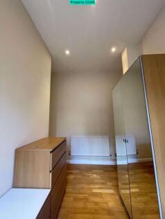 Side Bedroom