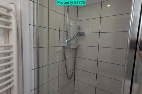 Downstairs Flat bathroom