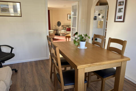 Dining Room (2)