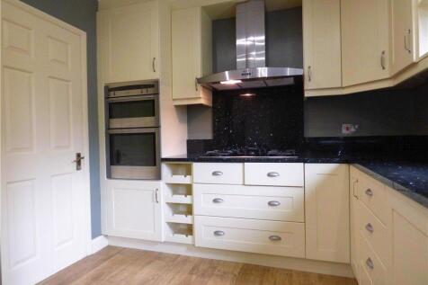 Kitchen-second Photo