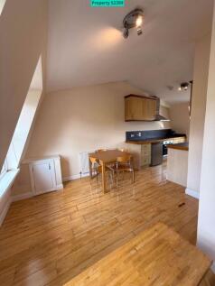 Kitchen/ Livingroom