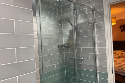 En-suite shower room