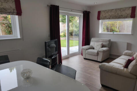 Living/dining room