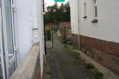 Side Entrace